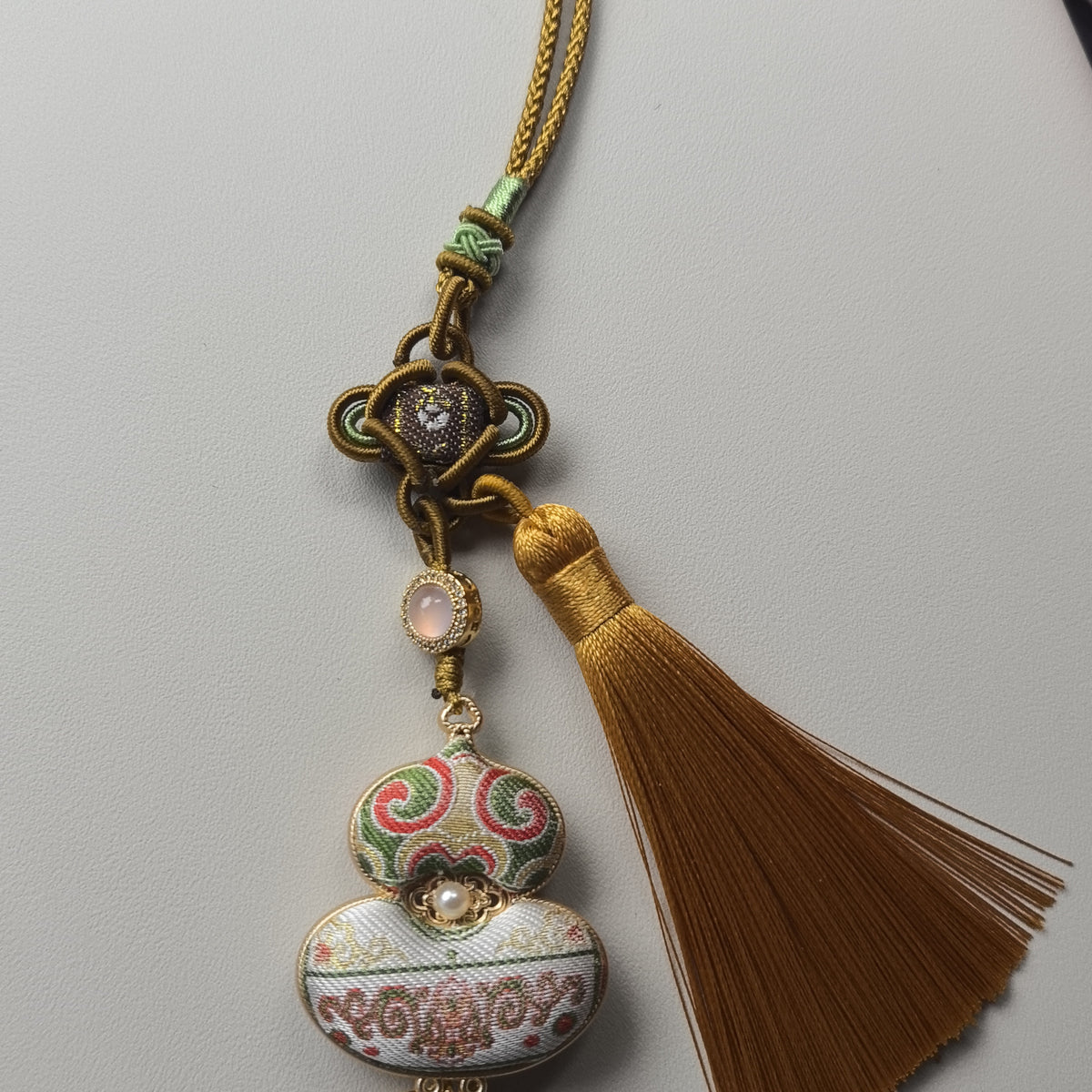 Made-to-Order Song Jin Accessory