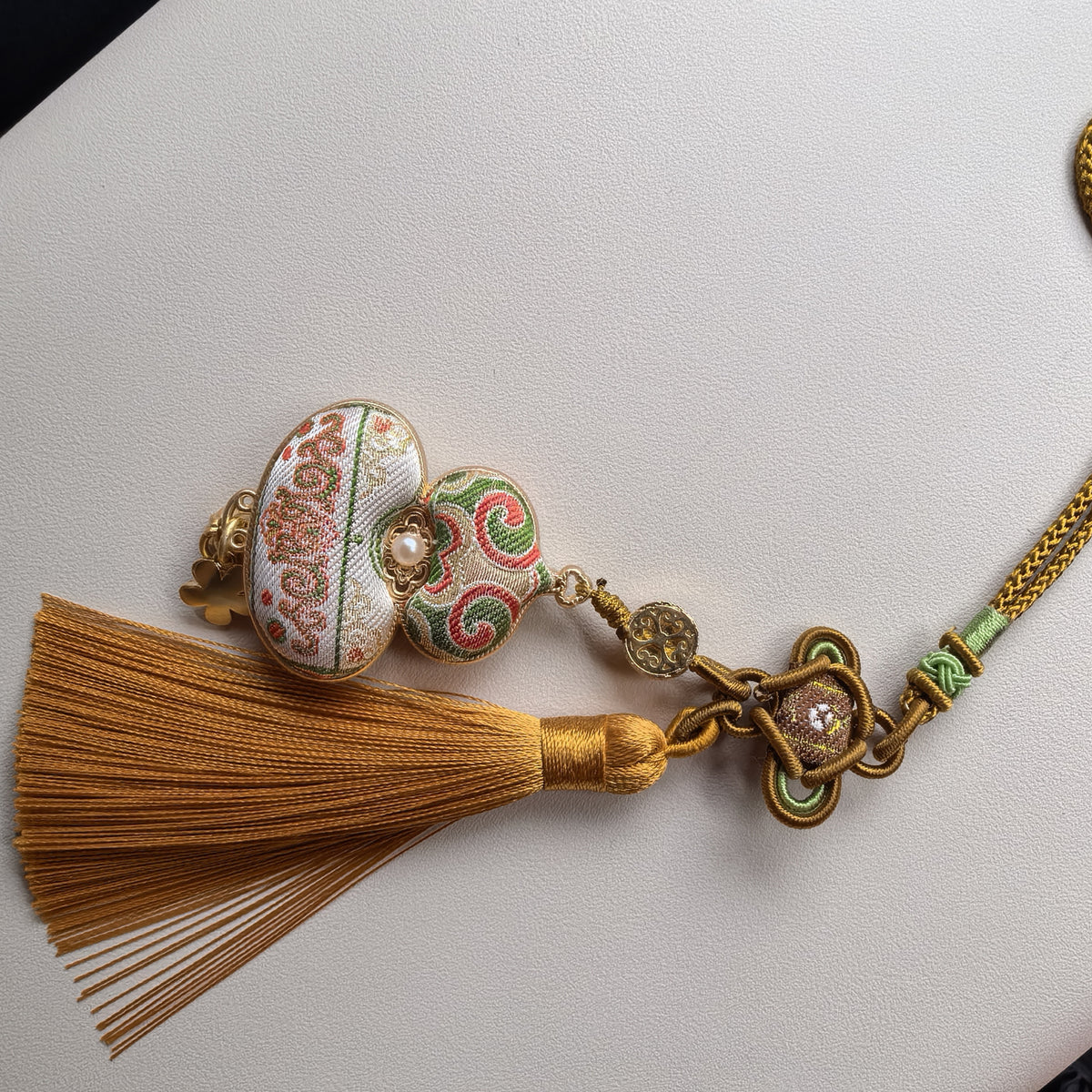 Made-to-Order Song Jin Accessory